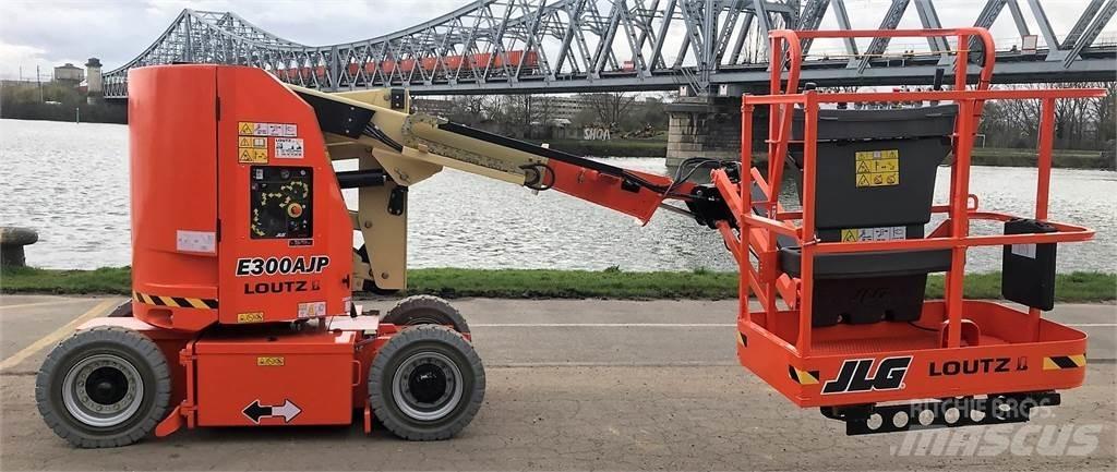JLG E300AJP Разные подъемники и вышки