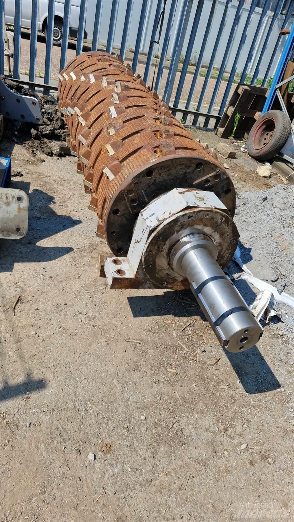 DGM 40 Промышленные шредеры