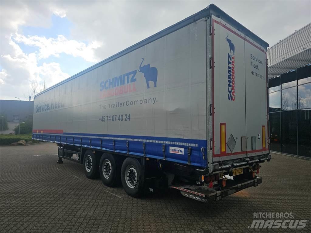 Schmitz Cargobull 13,60 Тентованные полуприцепы