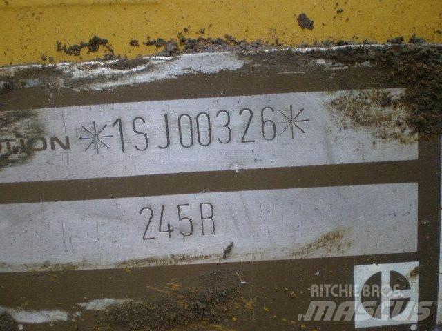 CAT 245B Гусеничные экскаваторы