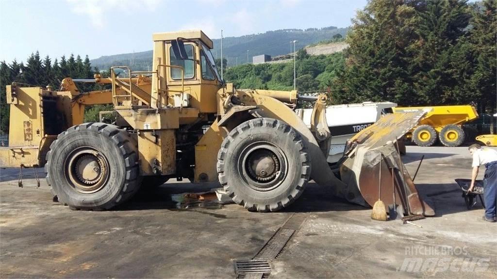CAT 988B Фронтальные погрузчики