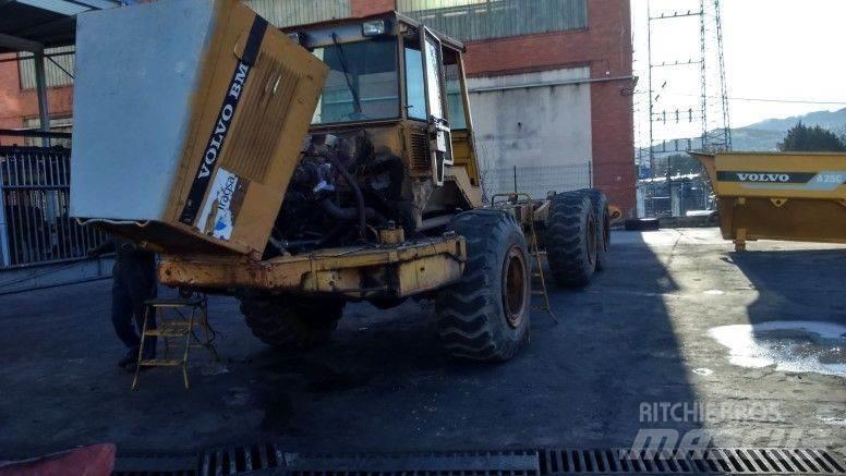 Volvo A25B Шарнирно-сочленённые самосвалы