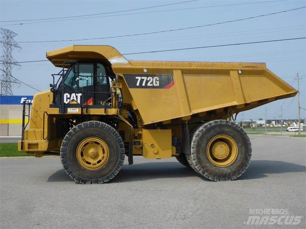 CAT 772G Карьерные самосвалы