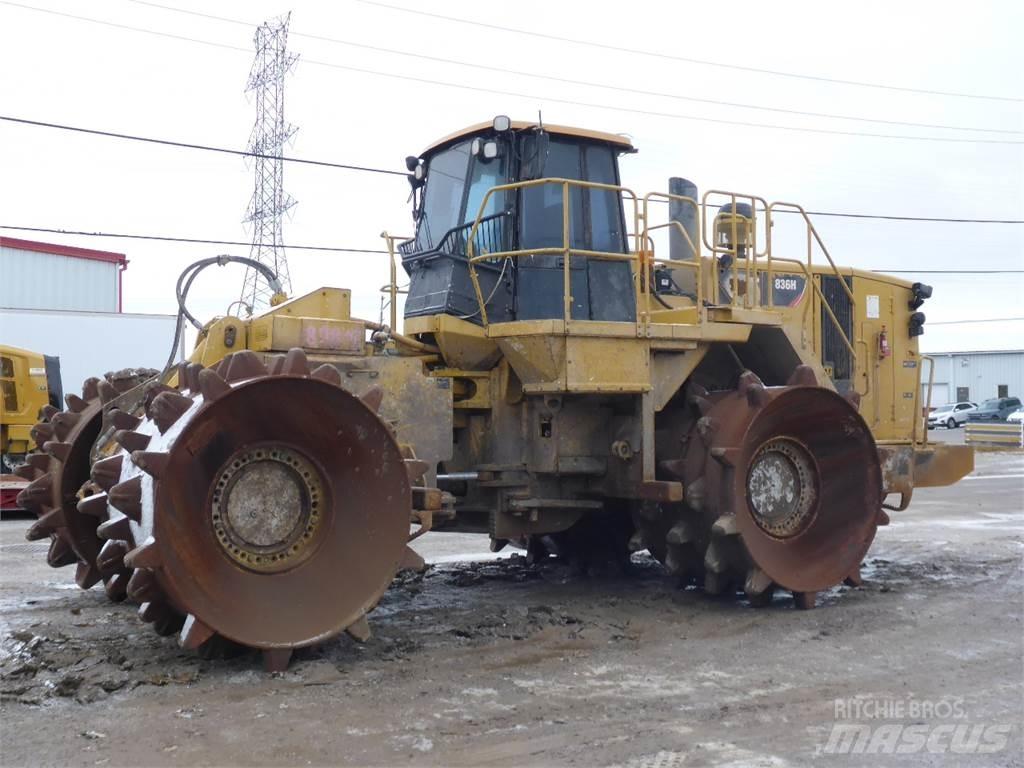 CAT 836H Строительная техника - Другие