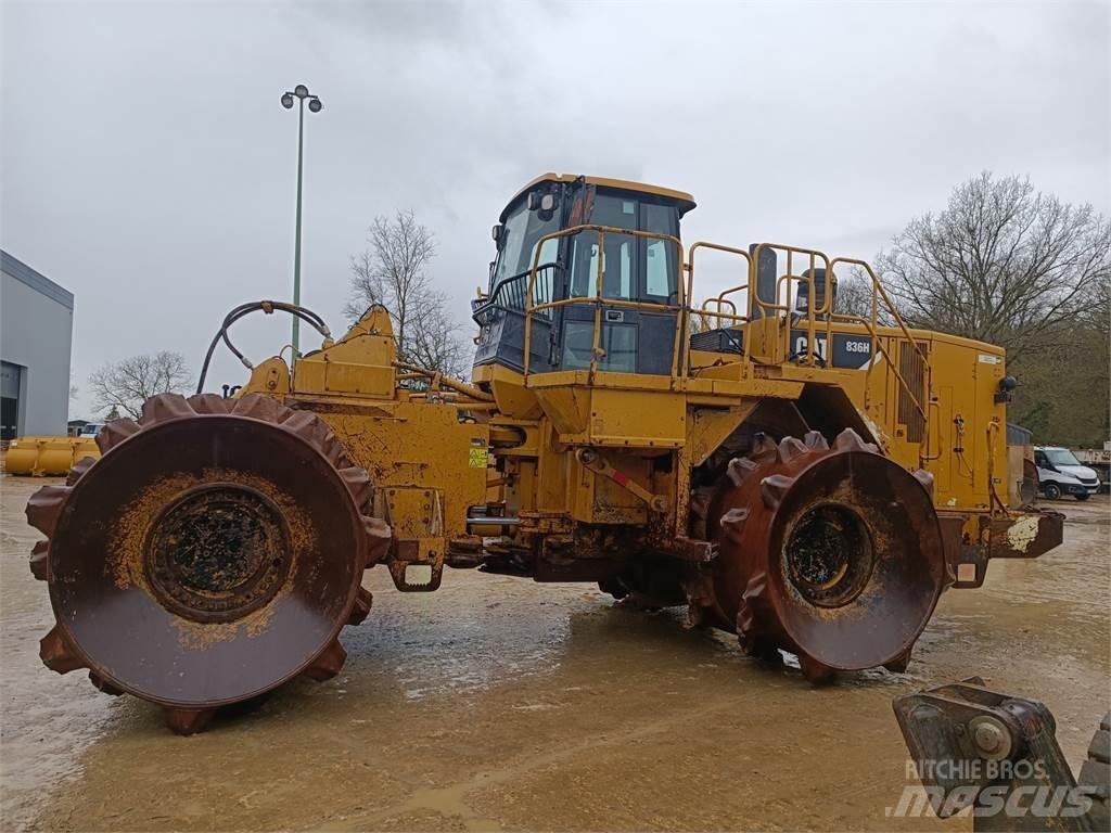 CAT 836H Строительная техника - Другие