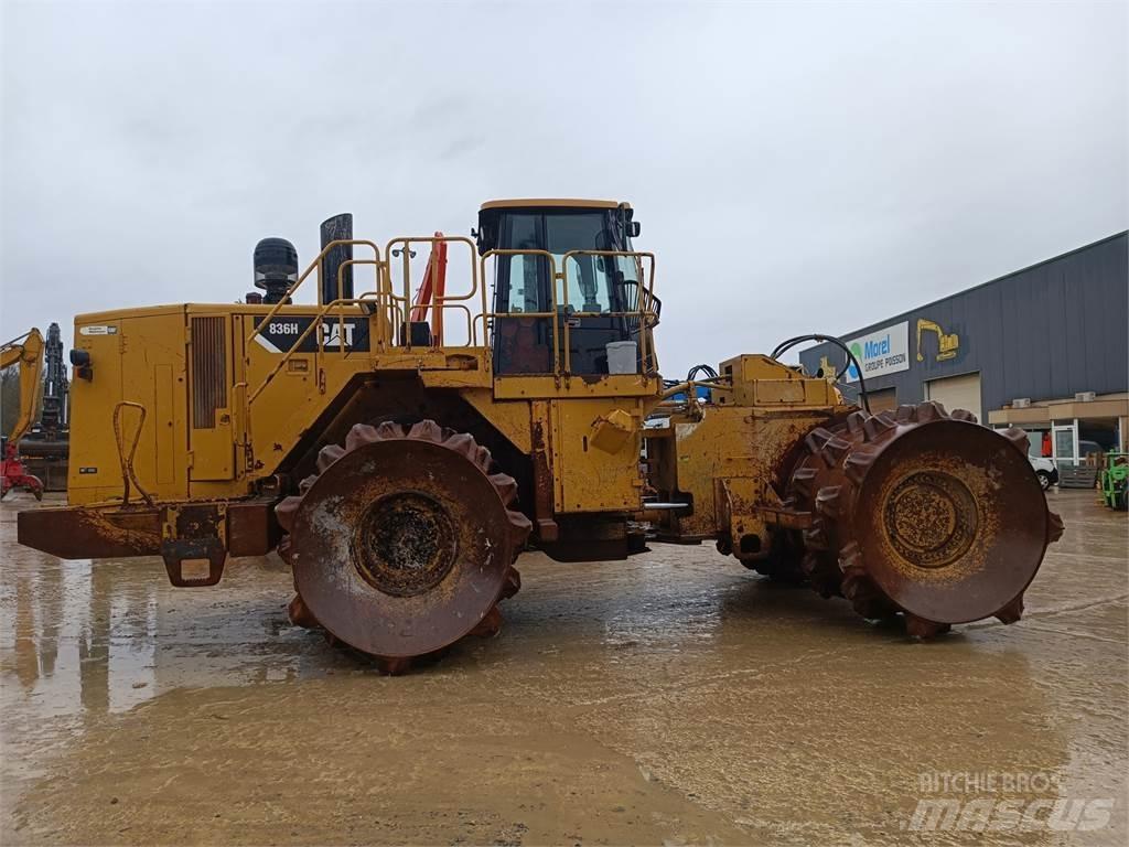 CAT 836H Строительная техника - Другие