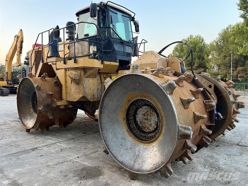 CAT 836K Строительная техника - Другие