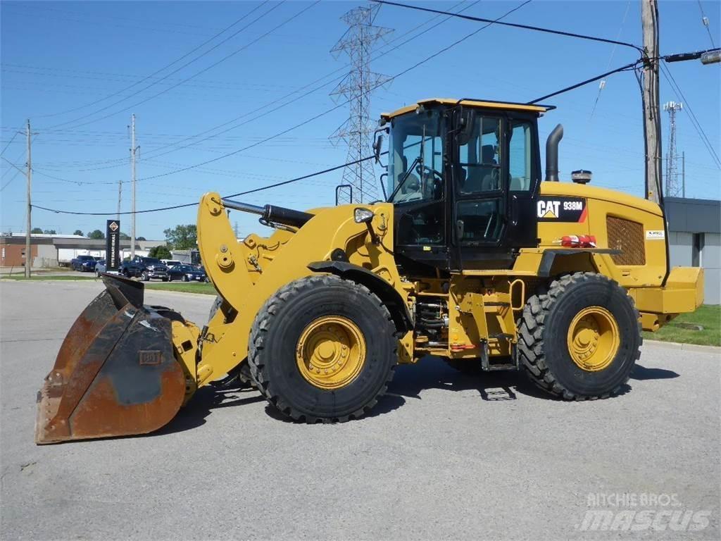 CAT 938M Фронтальные погрузчики