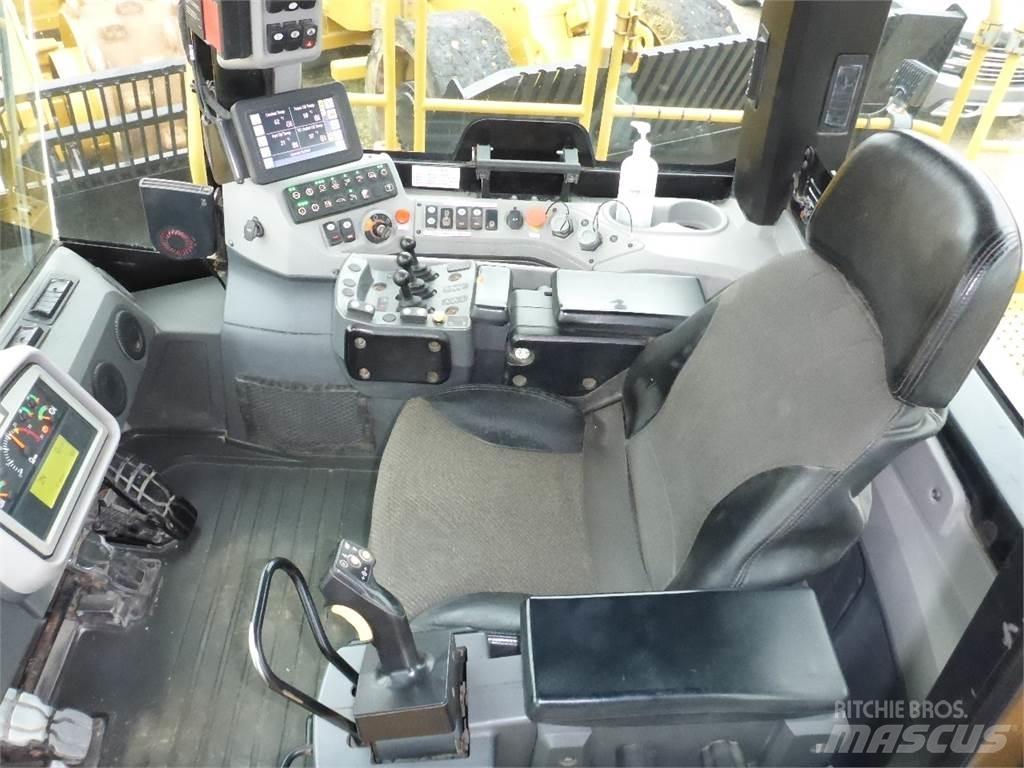 CAT 988K Фронтальные погрузчики