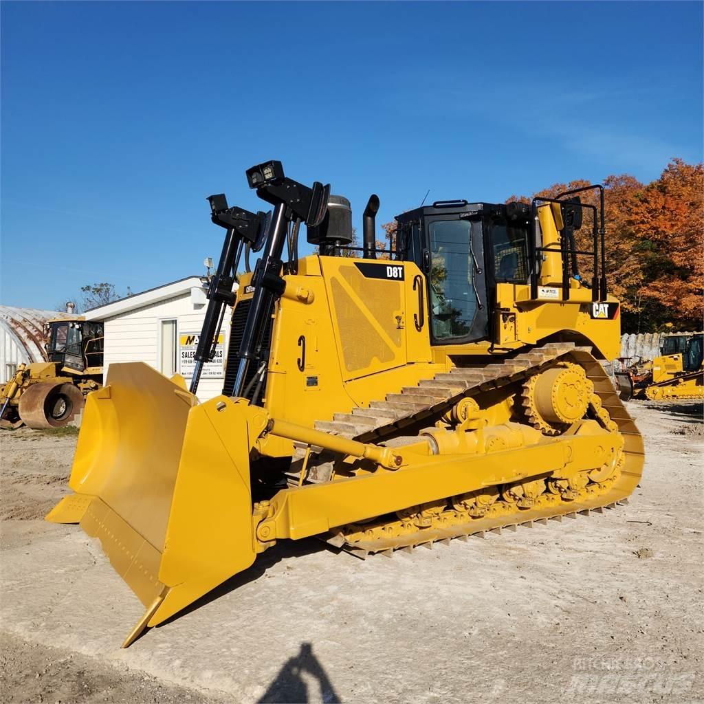 CAT D8T Гусеничные бульдозеры