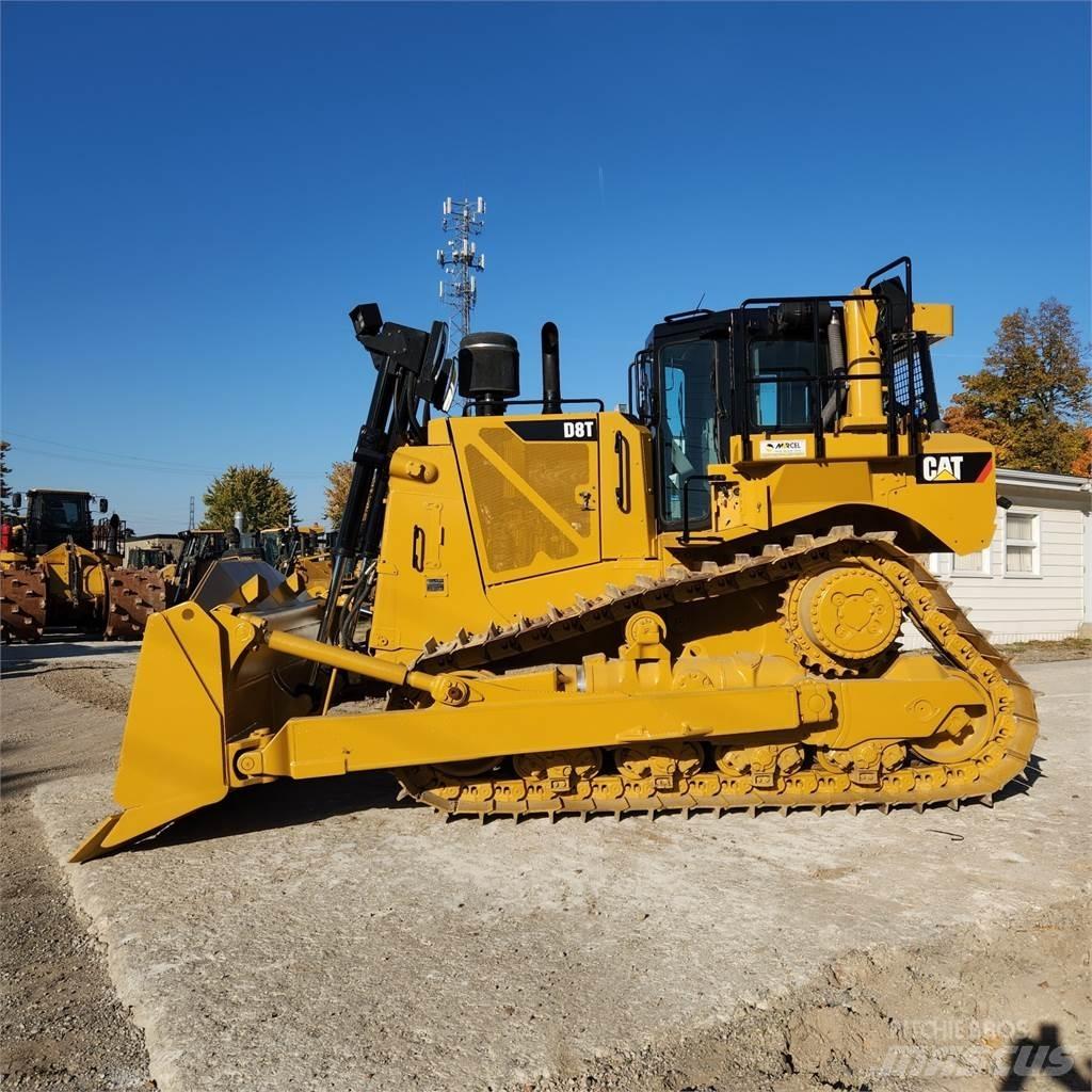 CAT D8T Гусеничные бульдозеры