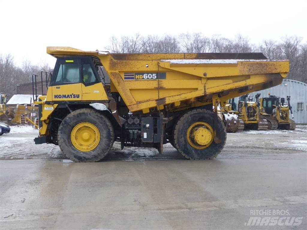 Komatsu HD605-7 Карьерные самосвалы