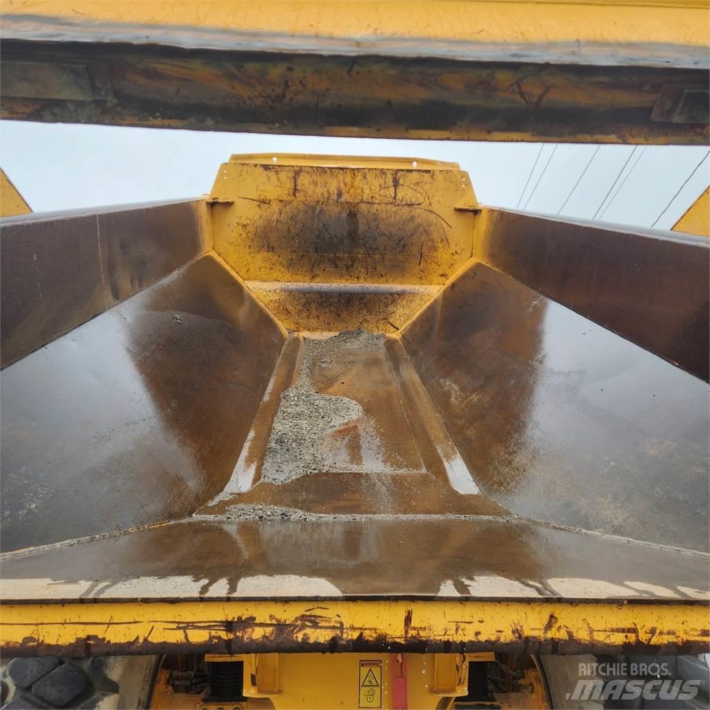 Volvo A30G Шарнирно-сочленённые самосвалы