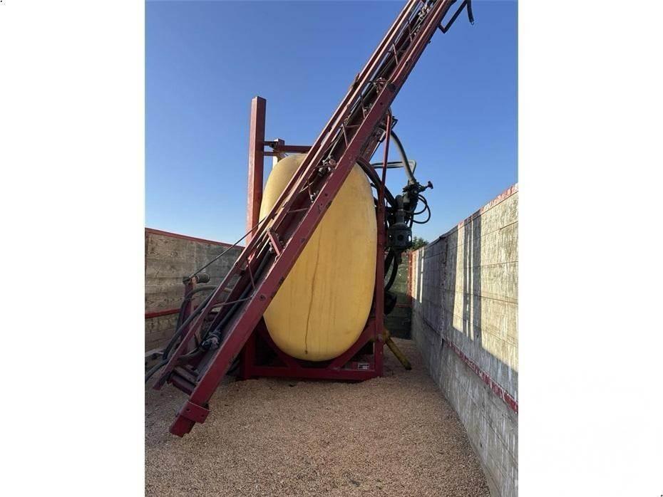 Hardi 1000 ltr., 12 m. Сельхозтехника - Другие