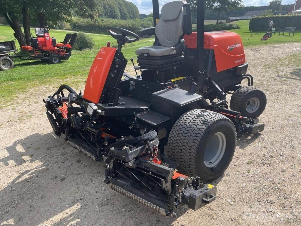 Jacobsen FAIRWAY 250 Самоходные газонокосилки