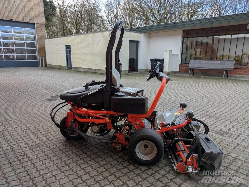 Jacobsen GP 400 Самоходные газонокосилки