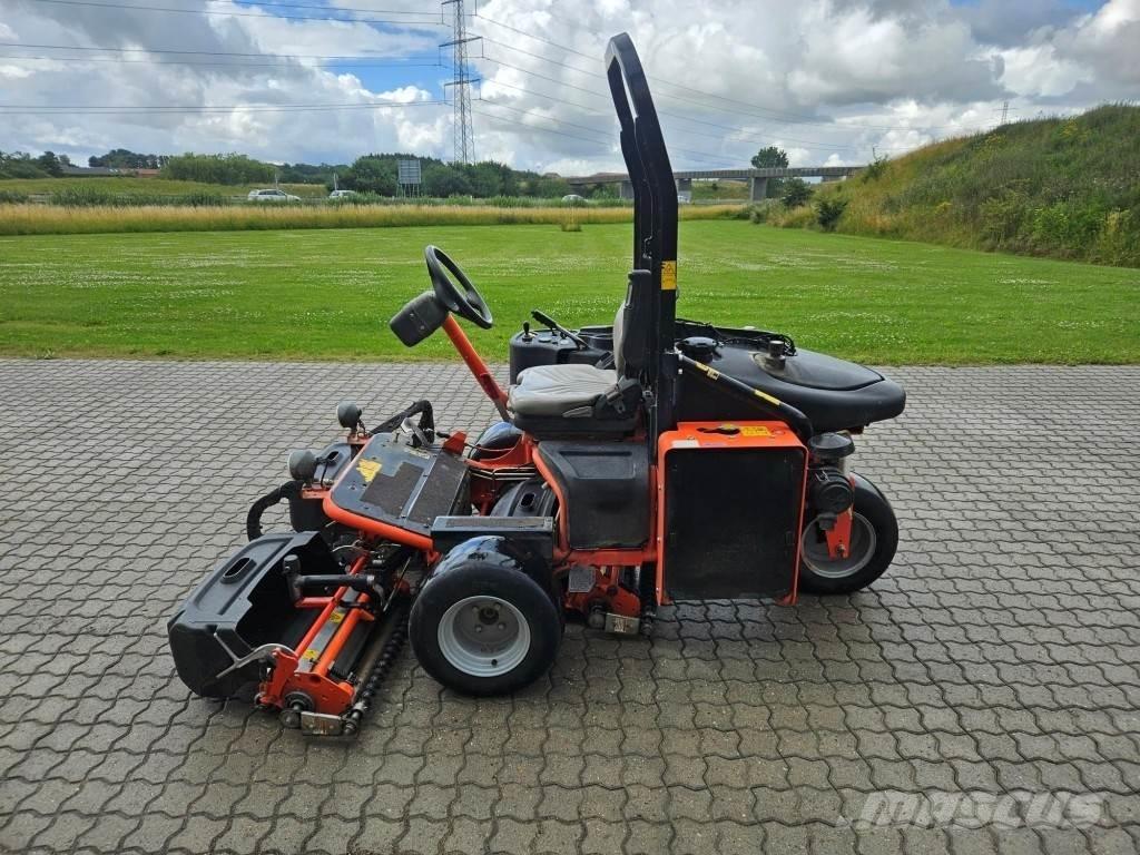 Jacobsen GP400 Самоходные газонокосилки