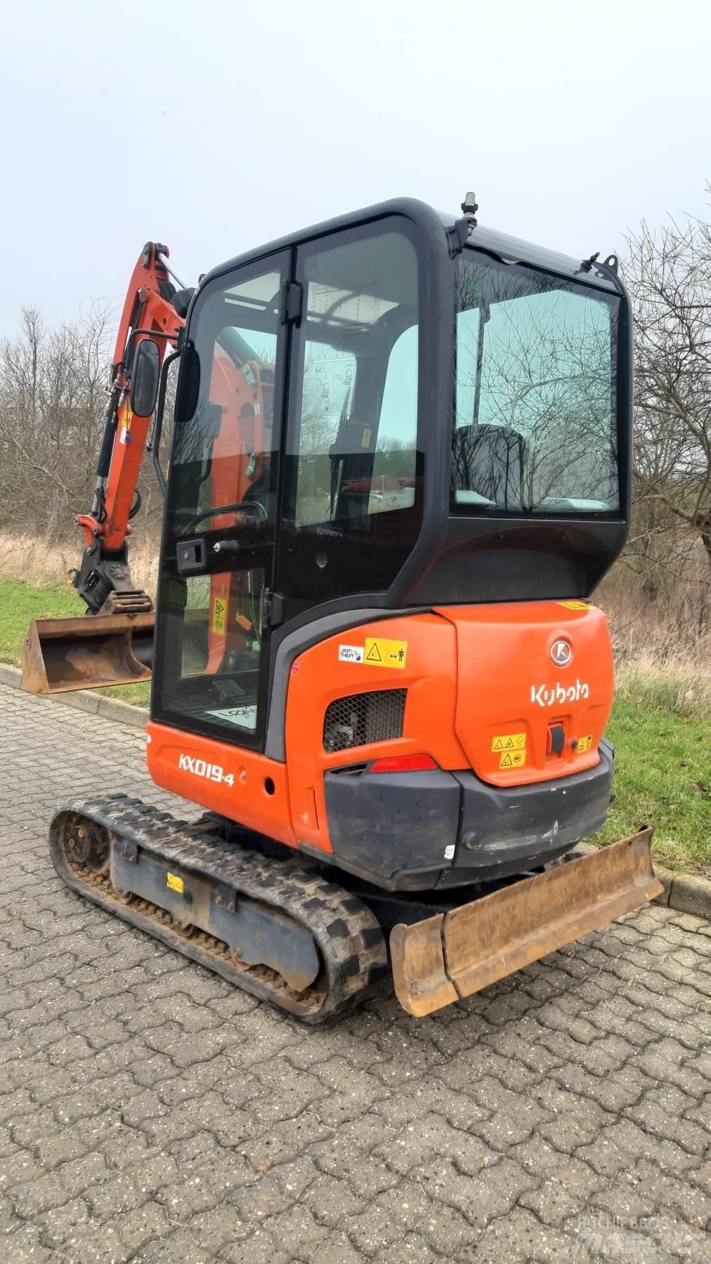 Kubota KX019-4 Мини-экскаваторы