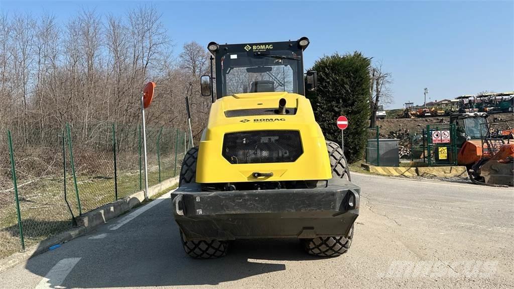 Bomag BW213 DH-5 Уплотнители грунта