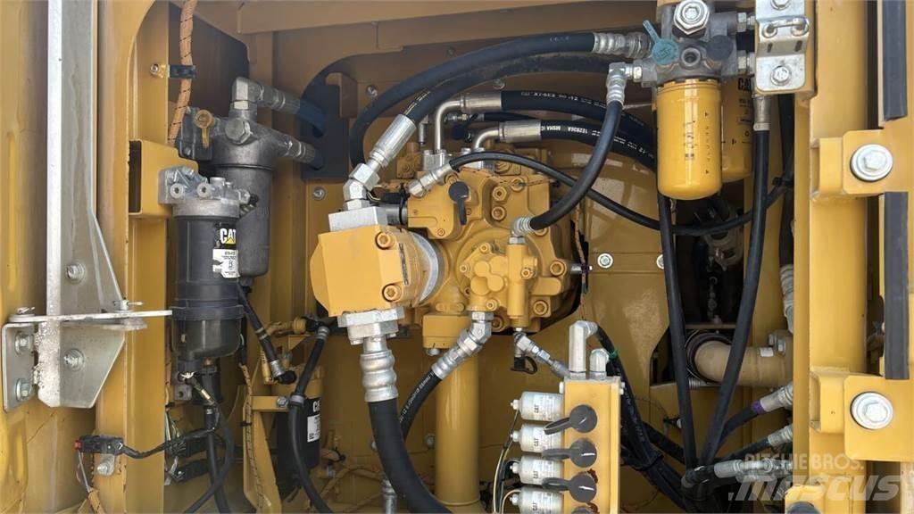 CAT 323 FLN Гусеничные экскаваторы