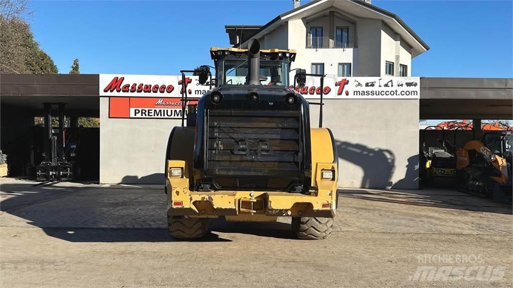 CAT 950M Фронтальные погрузчики
