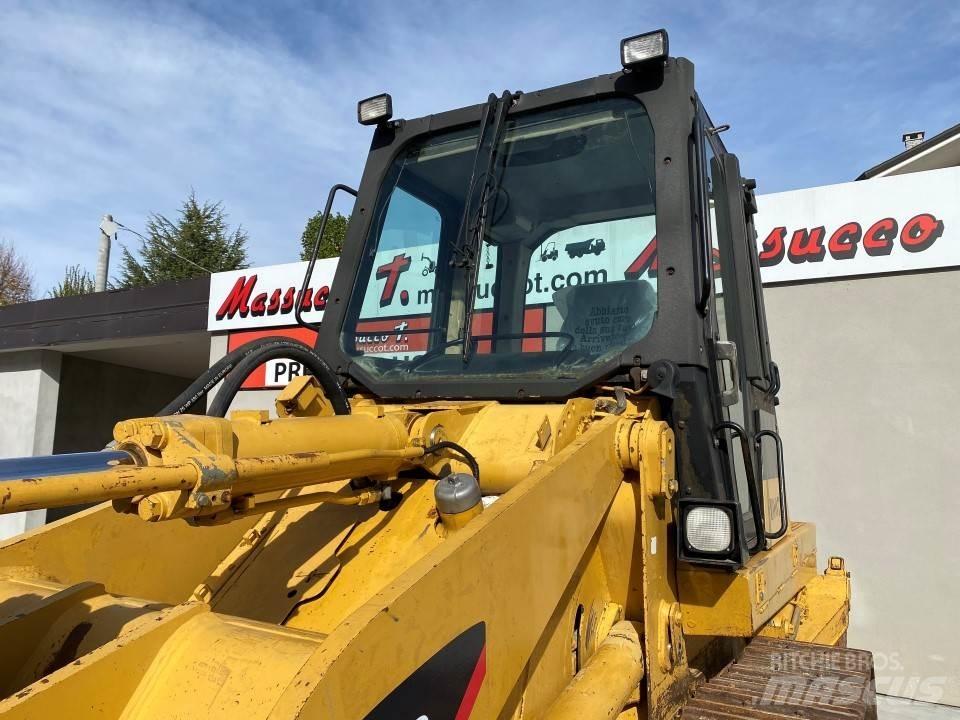 CAT 953C Фронтальные погрузчики
