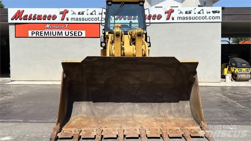 CAT 973C Фронтальные погрузчики