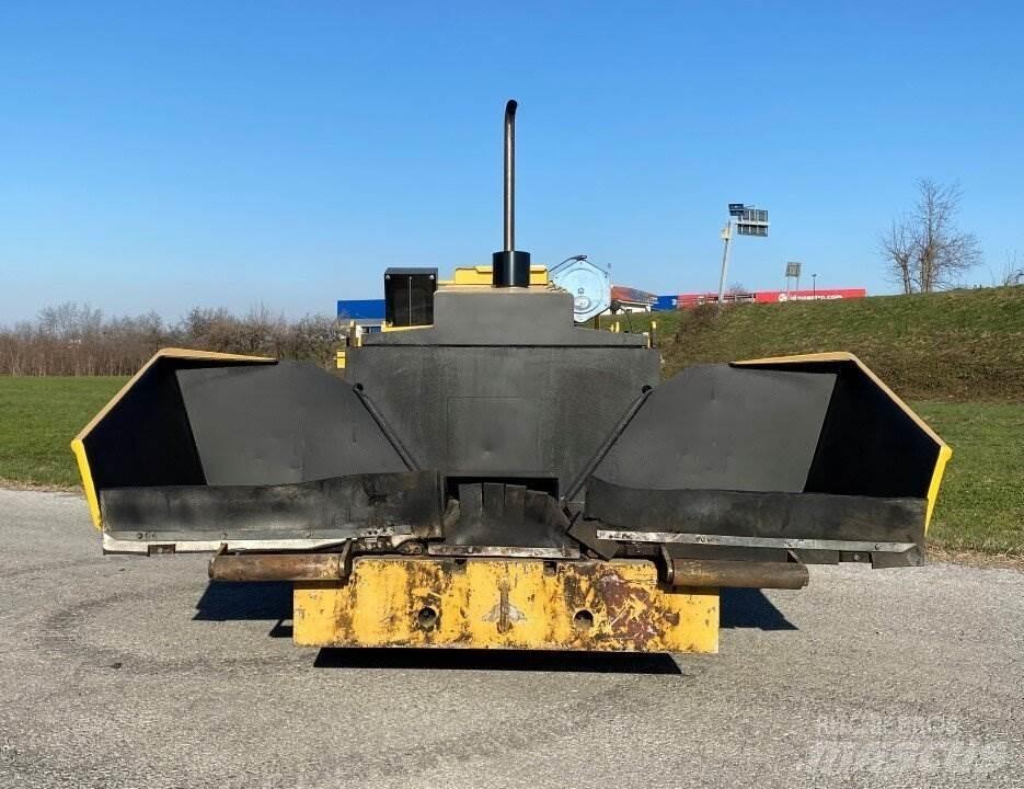 CAT BB621E Асфальтоукладчики