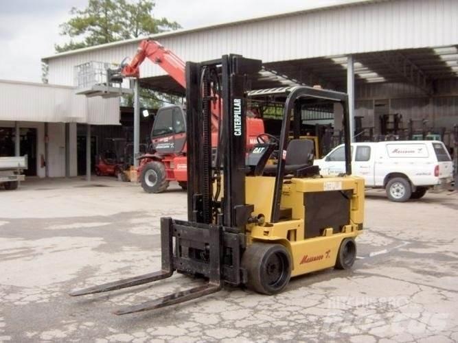 CAT M100D Электропогрузчики