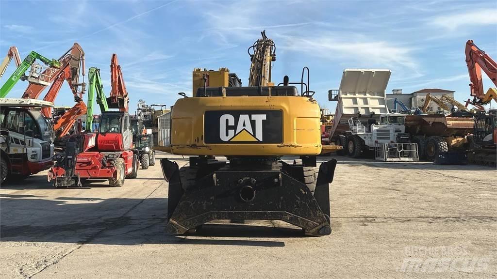 CAT M325D 4X4 Колёсные экскаваторы