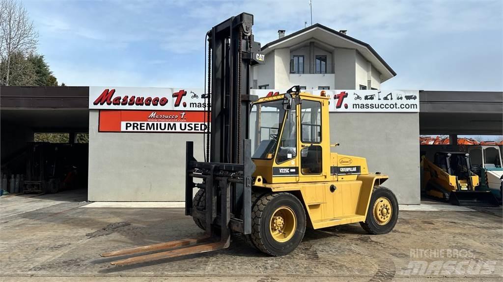 CAT V225C Дизельные погрузчики