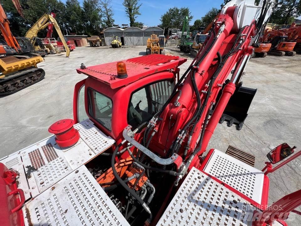 Doosan DX340 LC Гусеничные экскаваторы