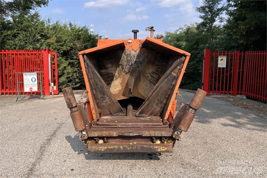 Dynapac DF45 Асфальтоукладчики