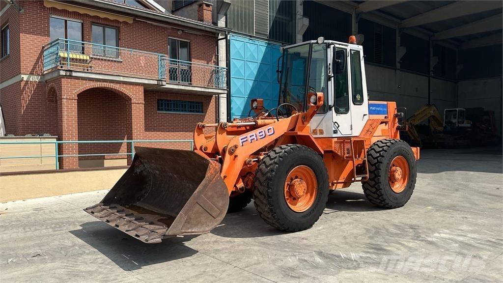 Fiat-Hitachi FR90 4X4 Фронтальные погрузчики