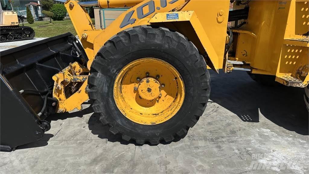 Foredil 40-13 4x4 Экскаваторы-погрузчики
