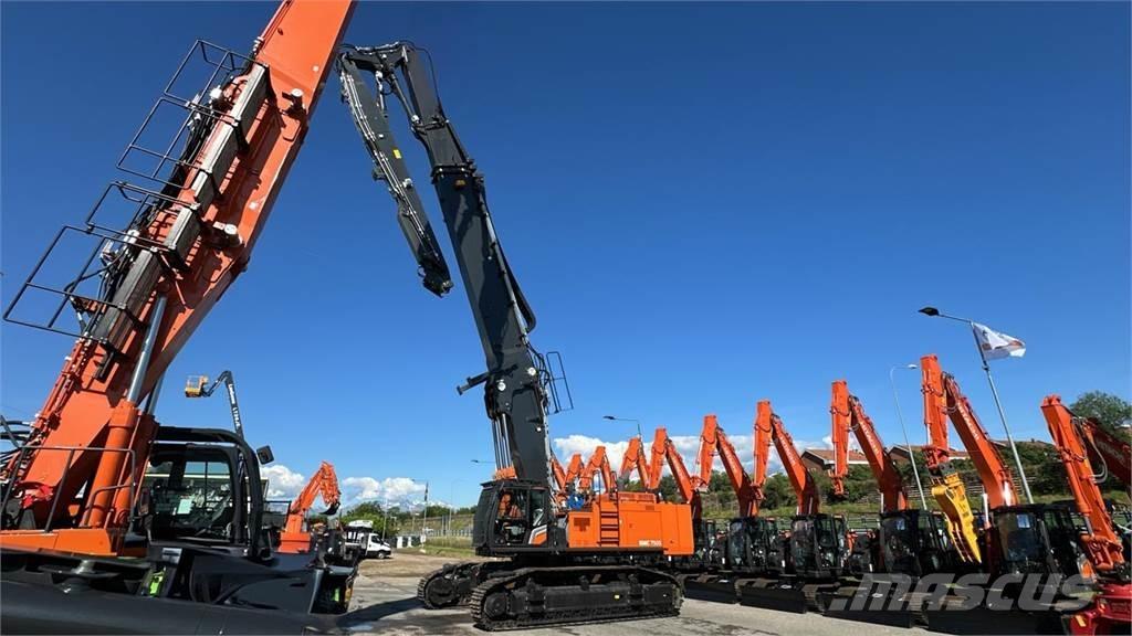Hitachi KMC750S-7 Гусеничные экскаваторы