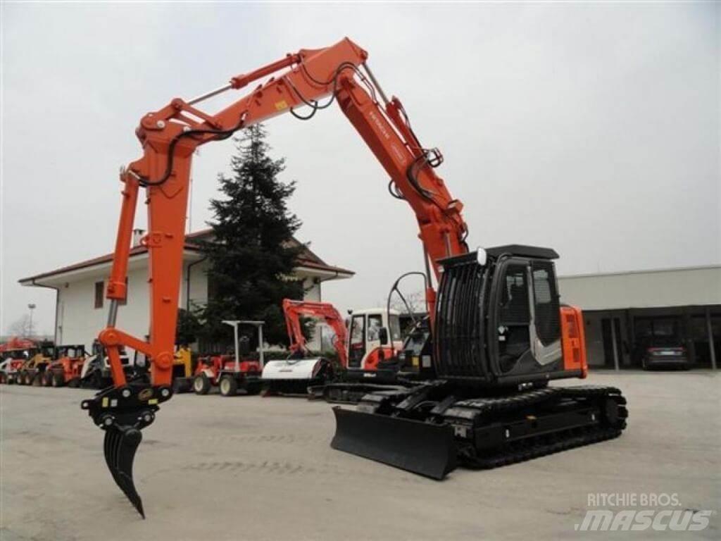 Hitachi ZX135 US-6 Экскаваторы-харвестеры