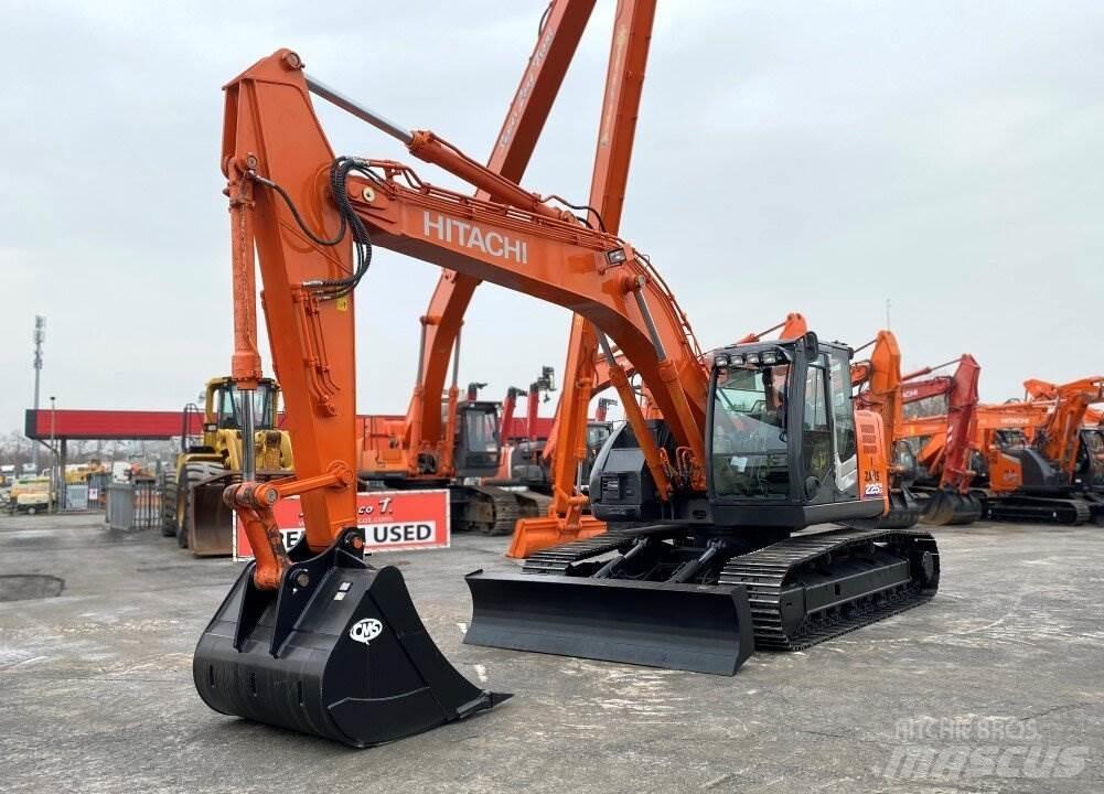 Hitachi ZX225 USBLC Гусеничные экскаваторы