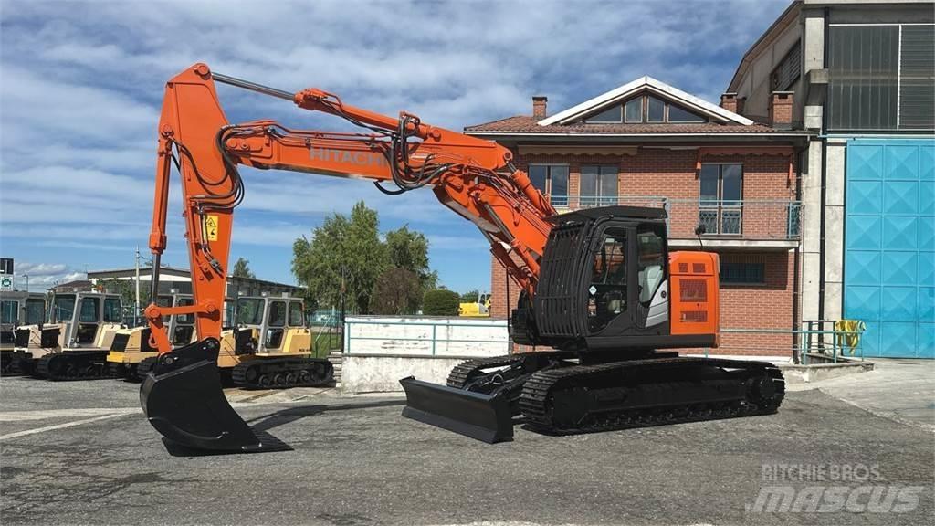 Hitachi ZX225USLC-5B Гусеничные экскаваторы