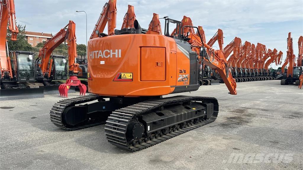 Hitachi ZX225USLC-7 Гусеничные экскаваторы
