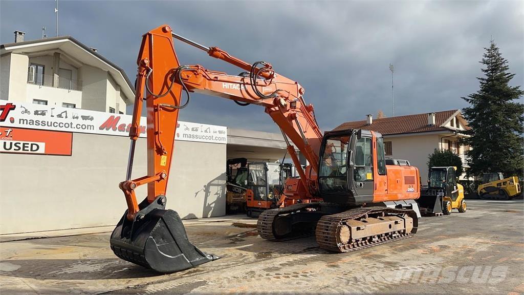 Hitachi ZX240N Гусеничные экскаваторы