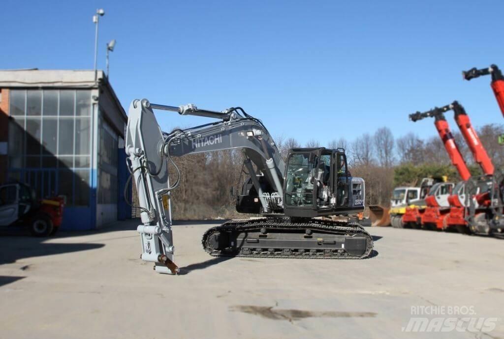 Hitachi ZX250LCN-6 Экскаваторы-харвестеры