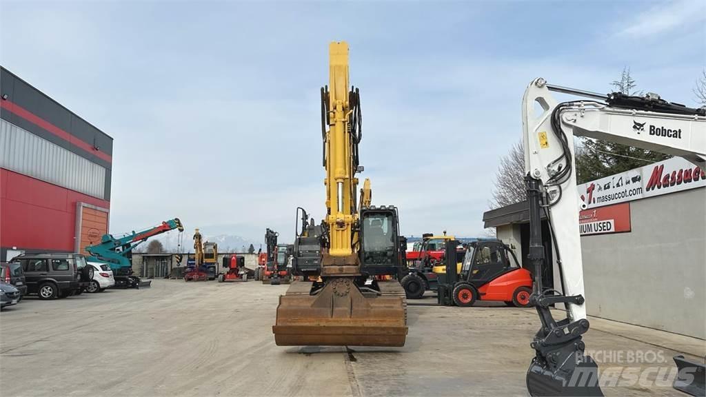 Hitachi ZX300LCN-6 2P Гусеничные экскаваторы