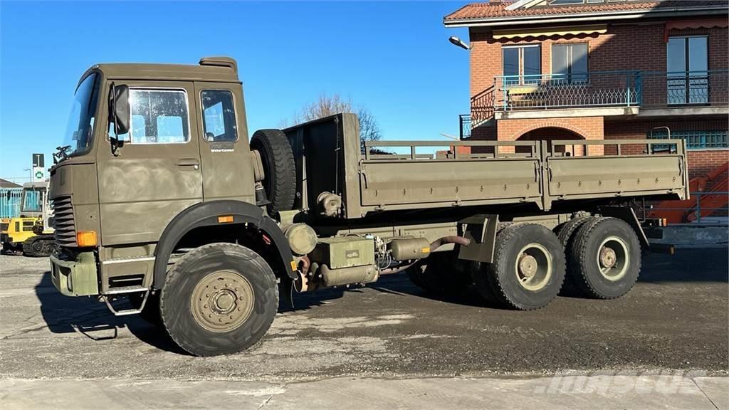 Iveco 260-35 6x4 Специальные грузовики