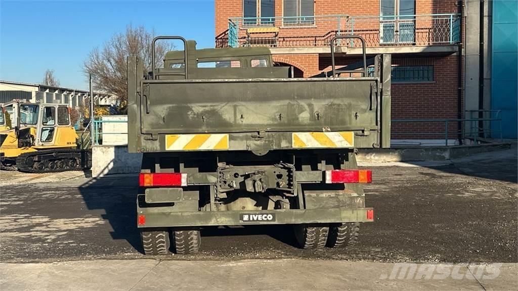 Iveco 260-35 6x4 Специальные грузовики