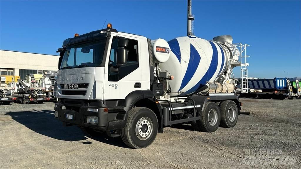 Iveco Trakker 450 6X4 Автобетоносмесители