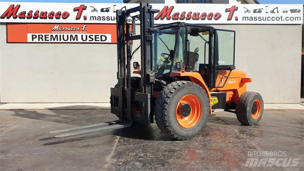 JCB 940 4x2 Внедорожные погрузчики