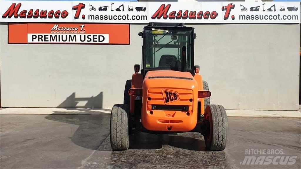 JCB 940 4x2 Внедорожные погрузчики