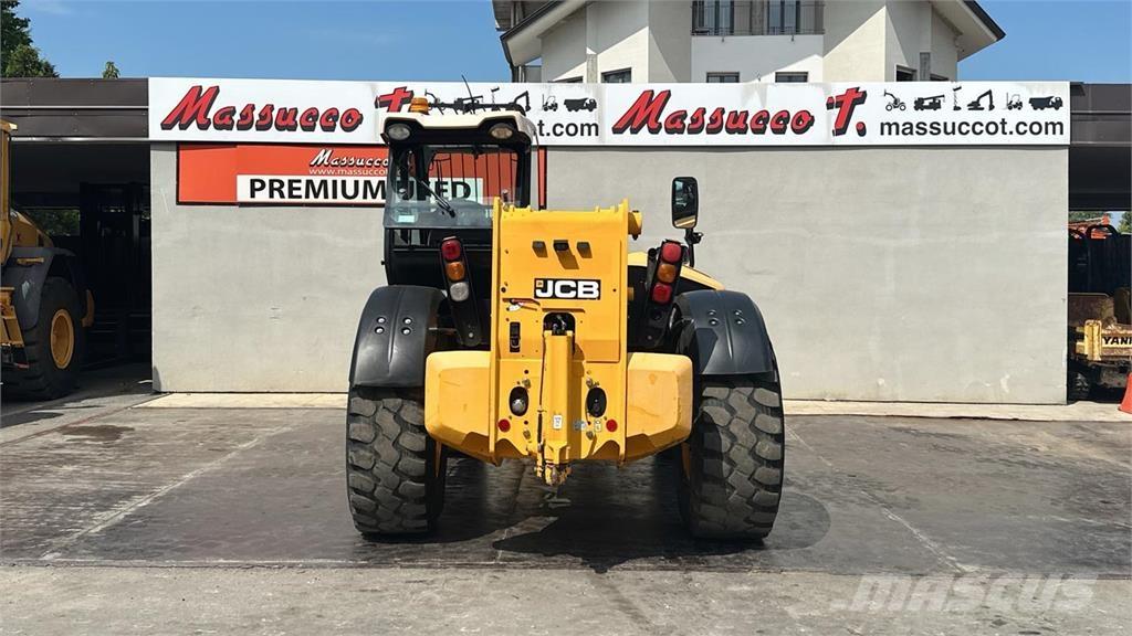 JCB AGROPLUS 560-80 Телескопические погрузчики