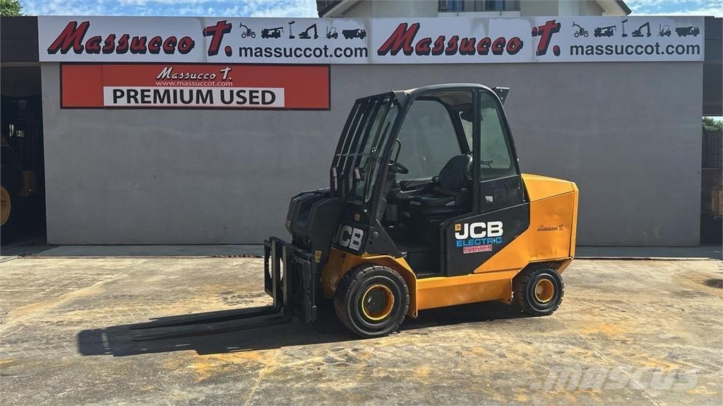 JCB TLT 30-19E 4x2 Телескопические погрузчики